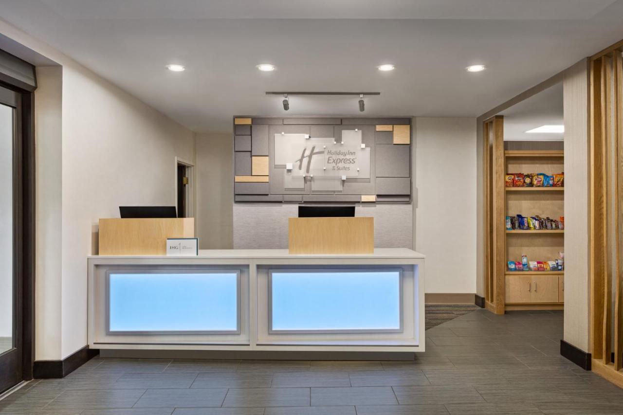 Holiday Inn Express & Suites Greenville-Downtown By Ihg Екстериор снимка