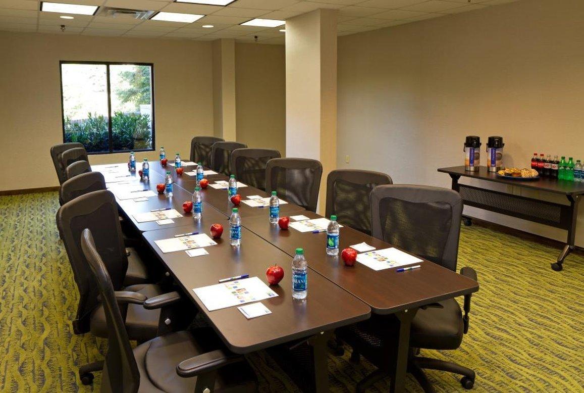 Holiday Inn Express & Suites Greenville-Downtown By Ihg Екстериор снимка
