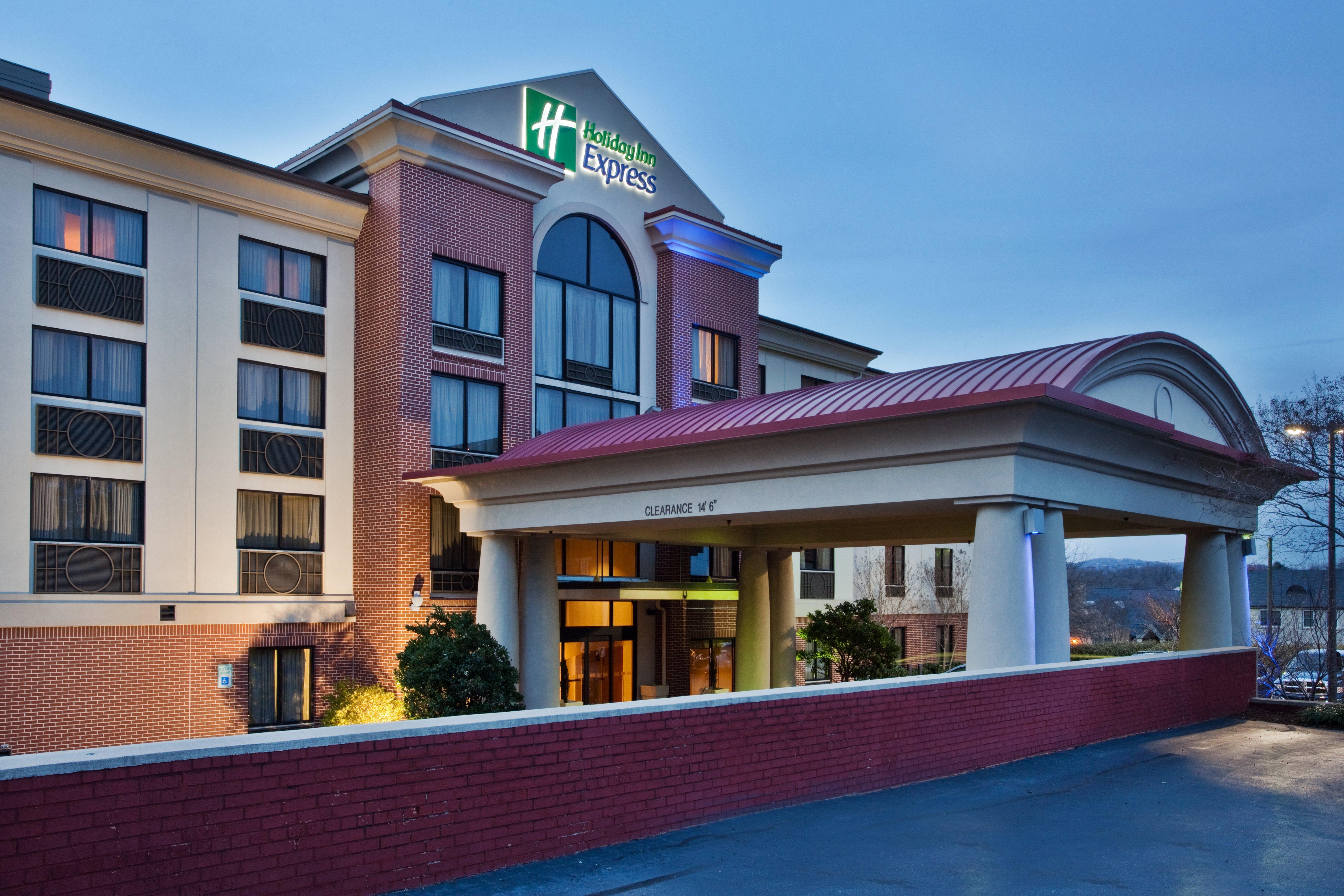 Holiday Inn Express & Suites Greenville-Downtown By Ihg Екстериор снимка