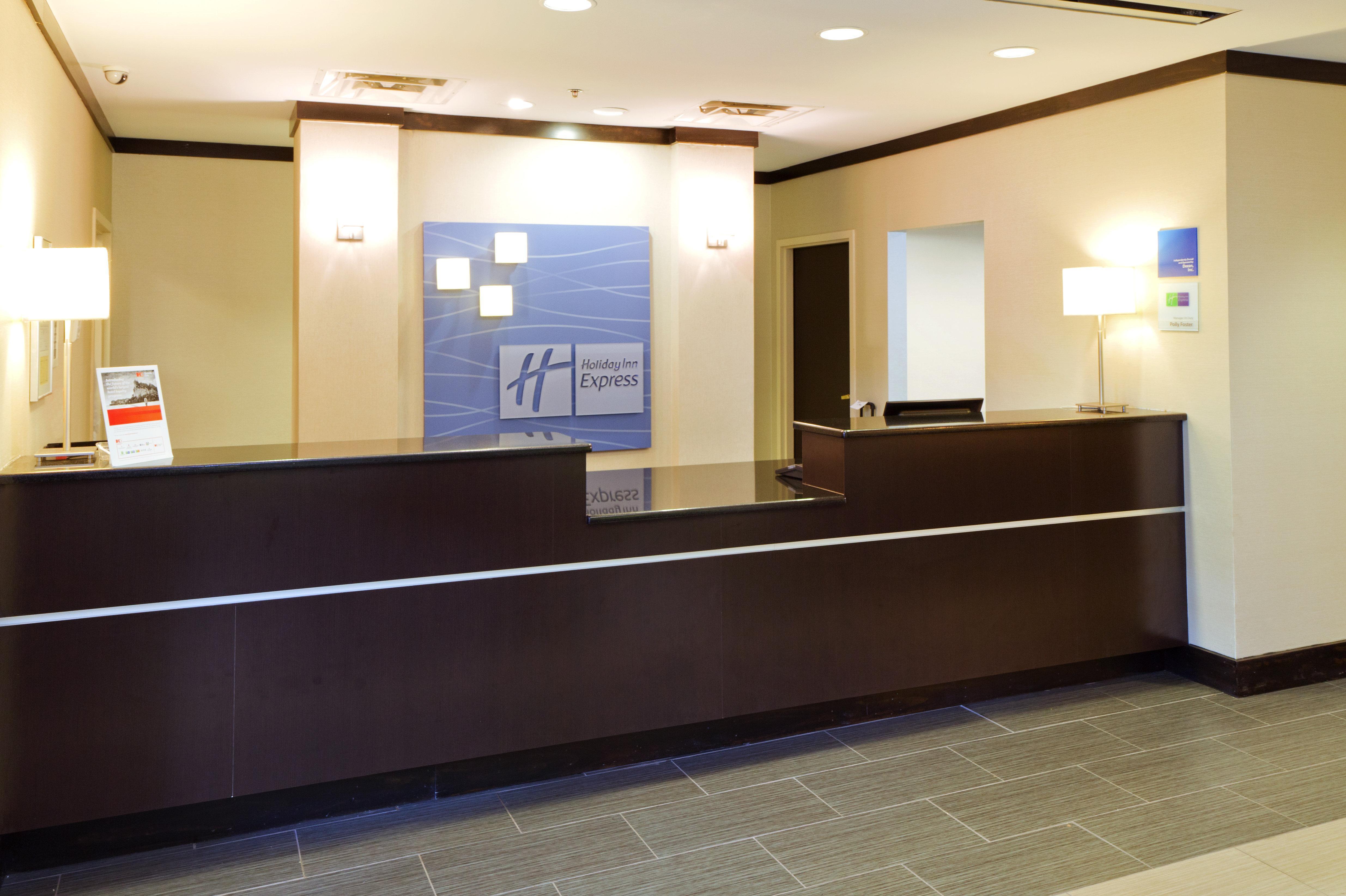 Holiday Inn Express & Suites Greenville-Downtown By Ihg Екстериор снимка