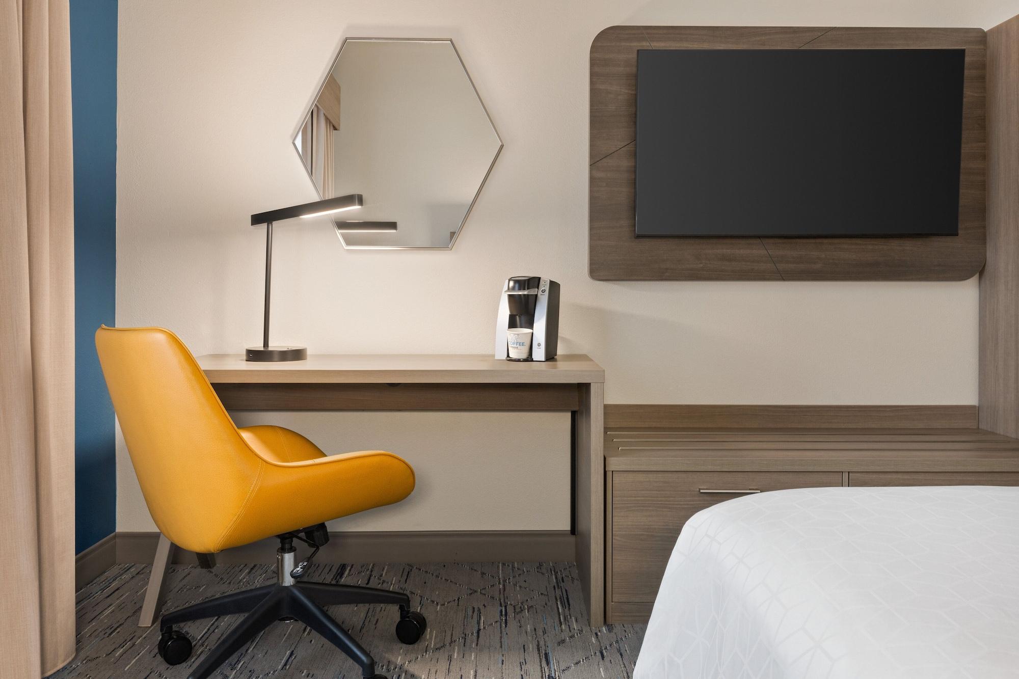 Holiday Inn Express & Suites Greenville-Downtown By Ihg Екстериор снимка