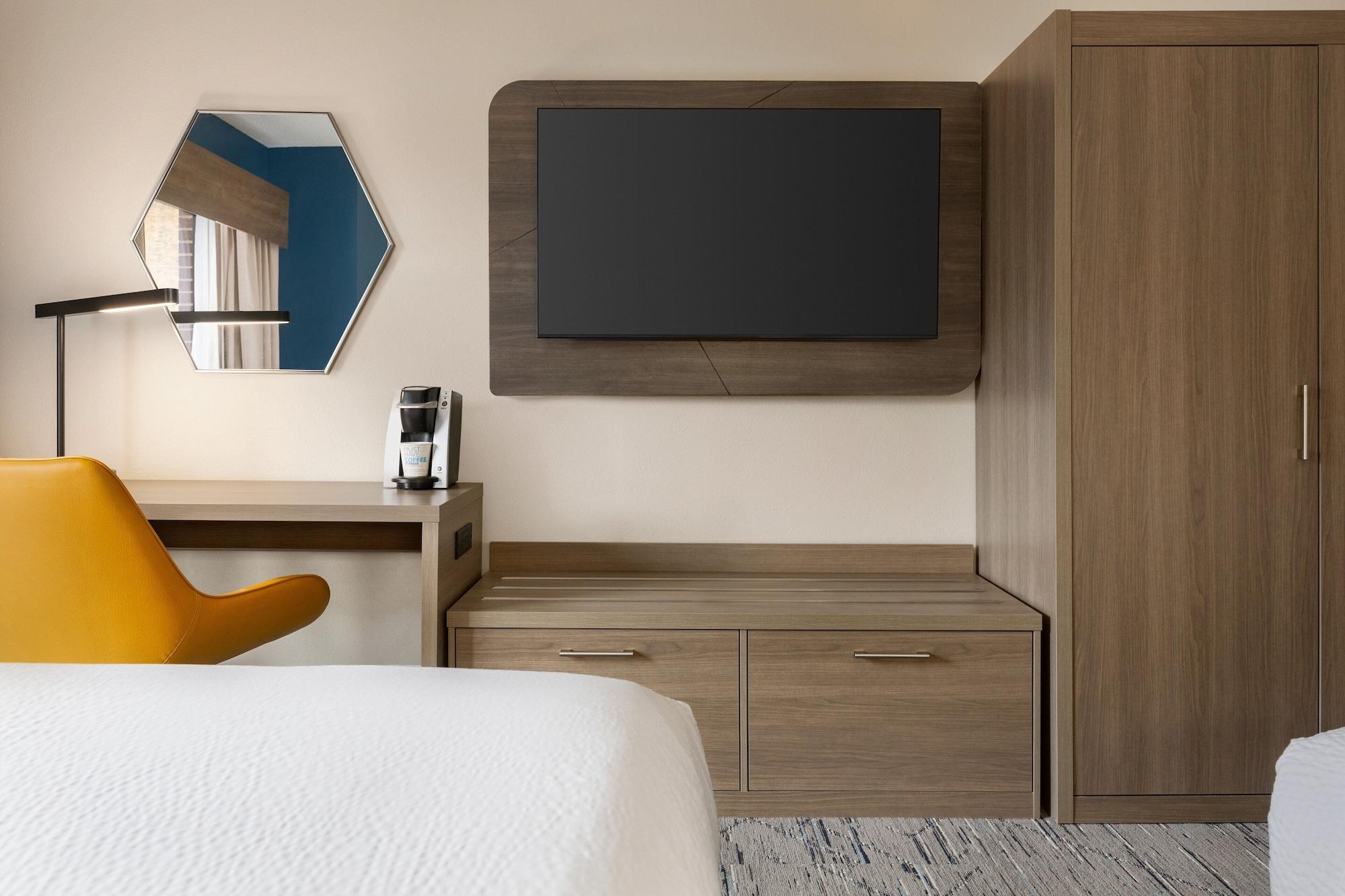 Holiday Inn Express & Suites Greenville-Downtown By Ihg Екстериор снимка