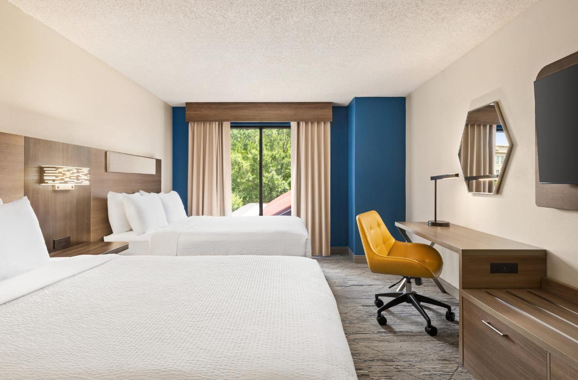 Holiday Inn Express & Suites Greenville-Downtown By Ihg Екстериор снимка