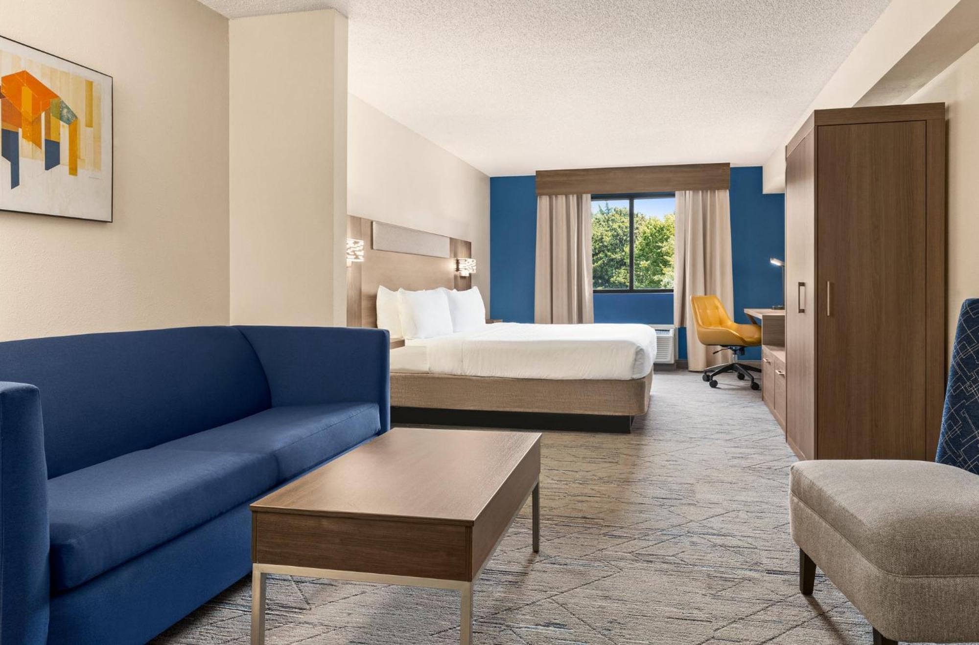 Holiday Inn Express & Suites Greenville-Downtown By Ihg Екстериор снимка